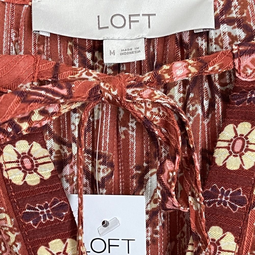Loft Bouquet Ruffle Tie Neck Blouse Size M - Picture 7 of 9